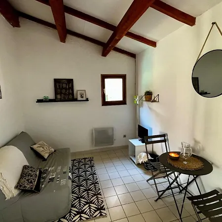 Maison Avec Terrasse Et Parking, à 350 M De La Saint-Martin-dʼArdèche
