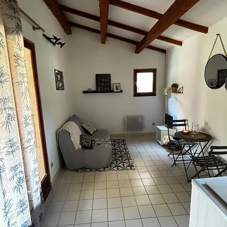 Maison Avec Terrasse Et Parking, A 350 M De La 펜션 Saint-Martin-dʼArdèche